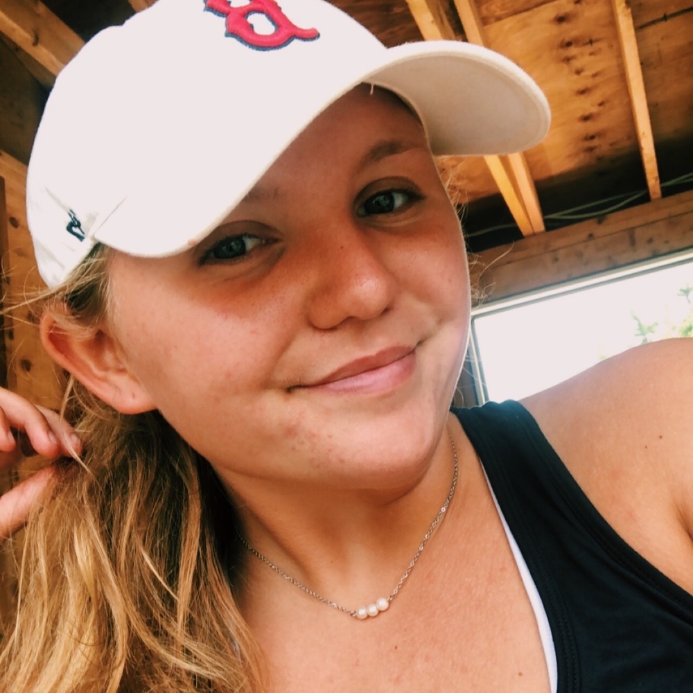 Meet your Posher, Olivia